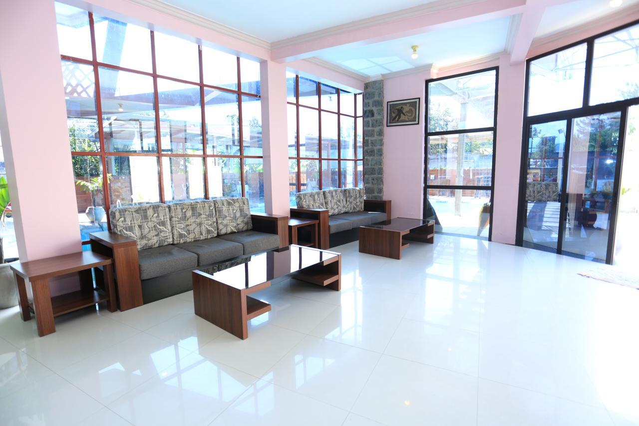 Vip Palace 2 Hotel Goma ภายนอก รูปภาพ