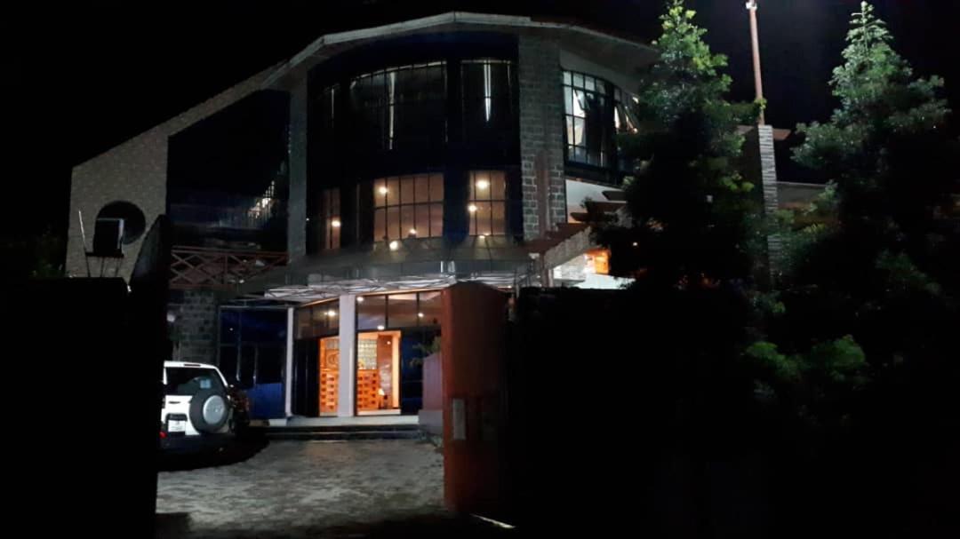 Vip Palace 2 Hotel Goma ภายนอก รูปภาพ